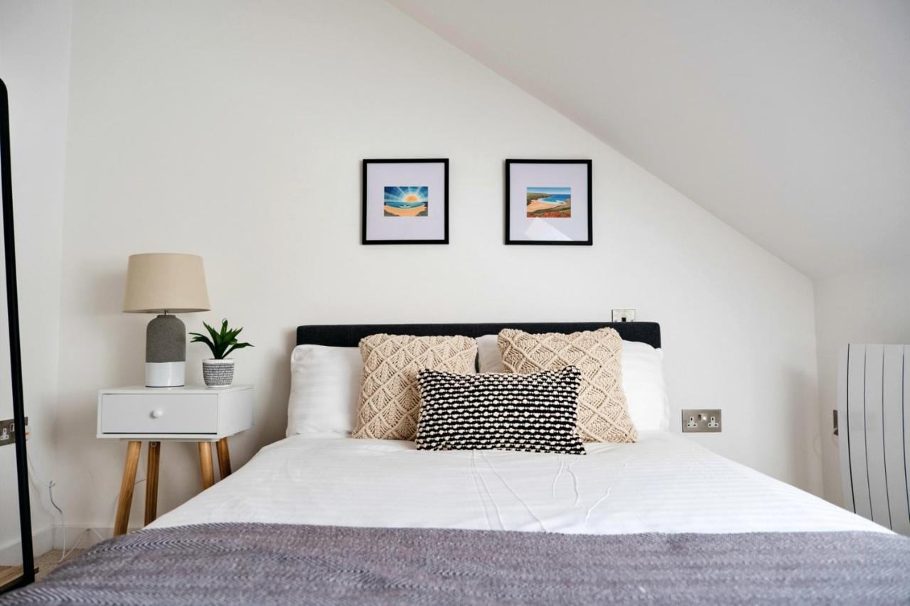 Finest Retreats - Tolcarne Stay - Luxury Newquay Apartment Bagian luar foto