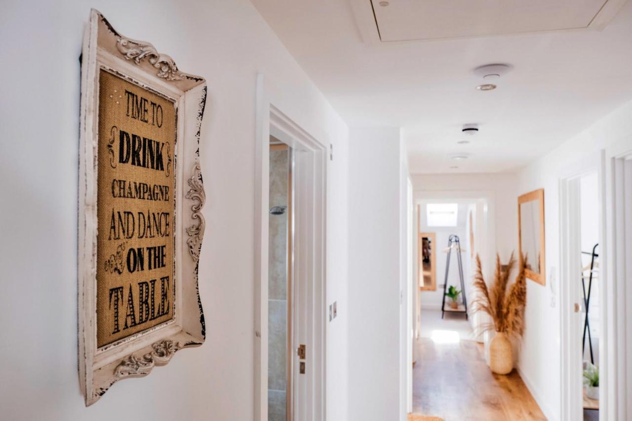 Finest Retreats - Tolcarne Stay - Luxury Newquay Apartment Bagian luar foto